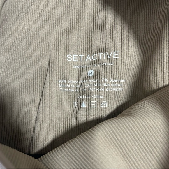 Set Active Sculptflex Ribbed One Shoulder Top sz M with Shorts sz S - Picture 3 of 4